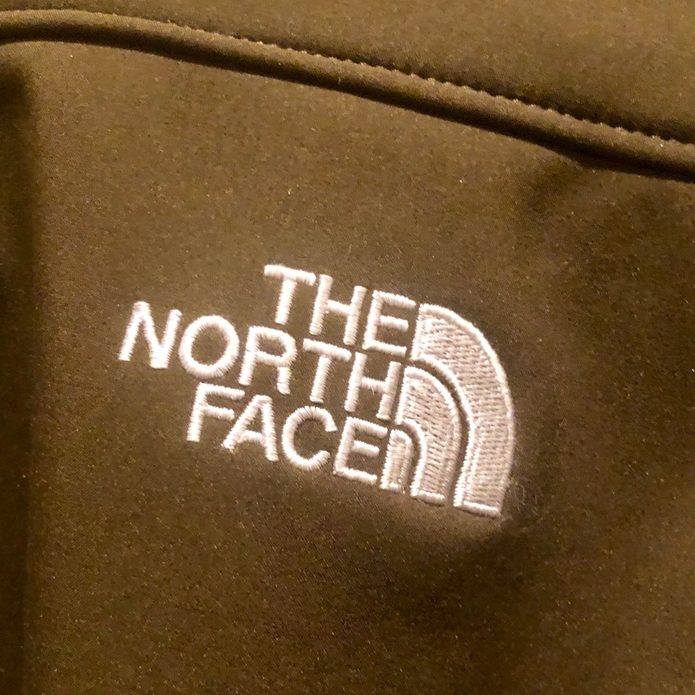 North Face APEX jacket. - Picture 7 of 8